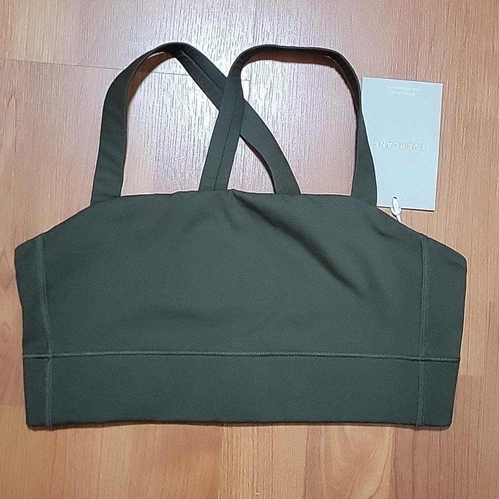 Everlane The Perform Cropped Top in Dark Forest - Picture 10 of 12